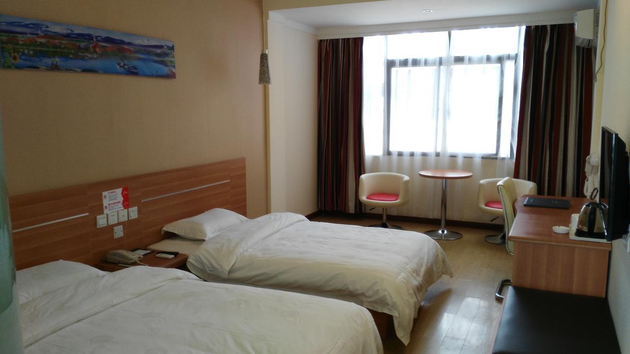Thank Inn Chain Hotel Henan Xinyang Train Station Gongqu Road エクステリア 写真