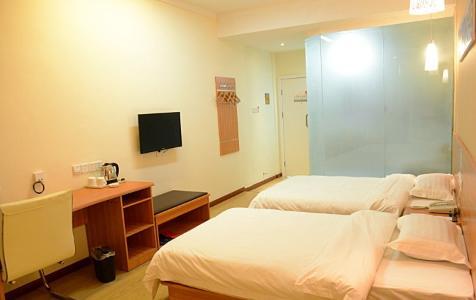 Thank Inn Chain Hotel Henan Xinyang Train Station Gongqu Road エクステリア 写真